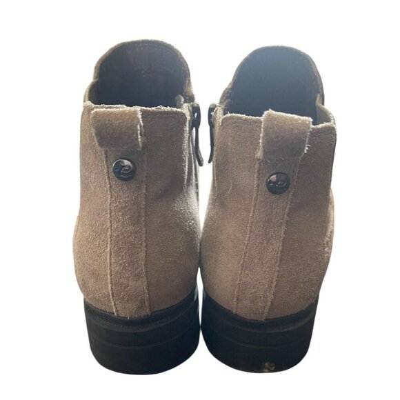 Easy Spirit Martha Stewart Tan Suede Chelsea Boots w/ zipper Size 6.5 W - Picture 4 of 11